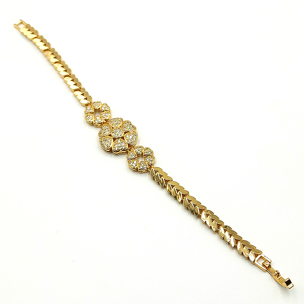 Graceful Golden Chain Bracelet