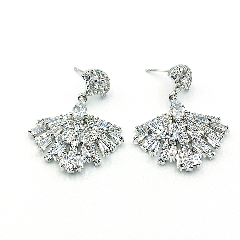 Sparkling Silver Earrings-106